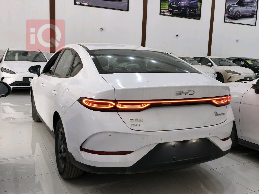 بي واي دي Qin Plus